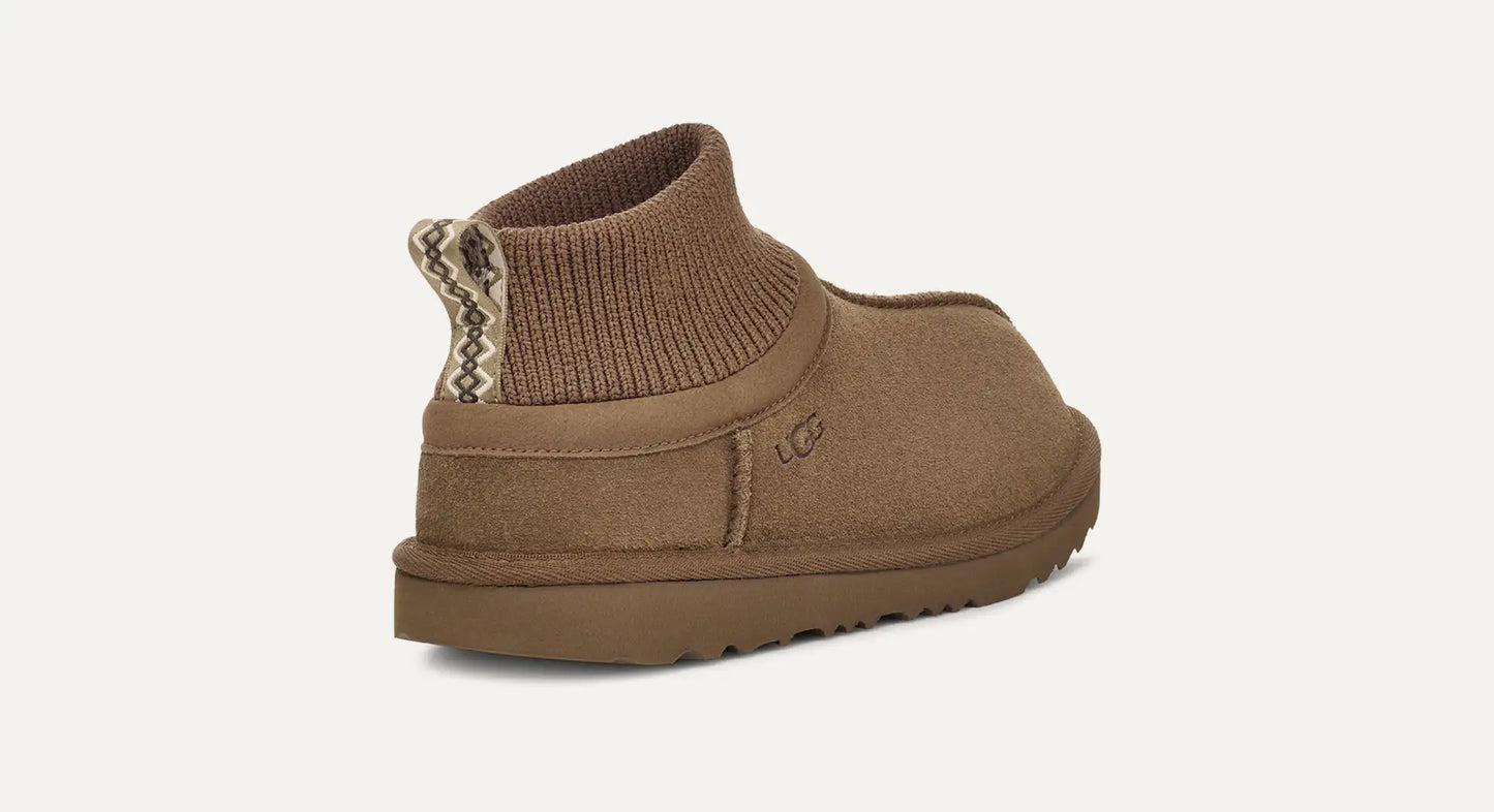 UGG Toddlers / Big Kids' Classic Short TrailGazer Chestnut