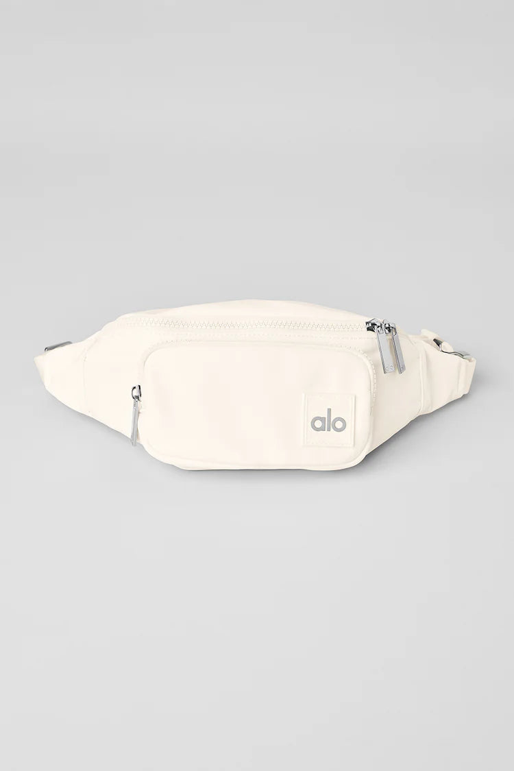 ALO YOGA EXPLORER FANNY PACK - IVORY